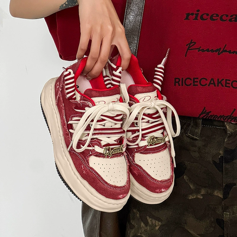 Нишевые мужские спортивные повседневные кроссовки с толстой подошвы 2025 новые весенние студенты дышащие тренды дикого высокого класса мужская обувь