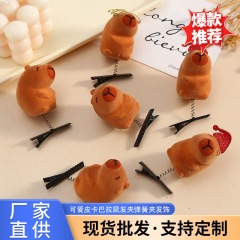 柔らかくてかわいいピカチュウのヘアクリップ、卸売、インターネットセレブの人気商品、子供用立体スプリングクリップ、ぬいぐるみ漫画ヘアアクセサリー