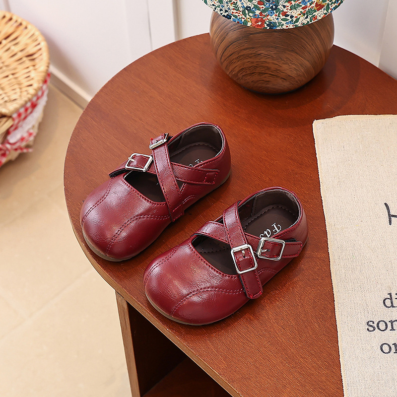 Zapatos de cuero rojo para niñas primavera de 2026 nuevos zapatos de princesa para bebés con suela suave zapatos de princesa retro para niños image 5