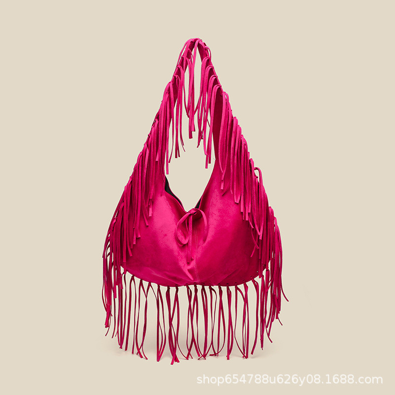 Bolso de mujer de un solo hombro de tendencia de media luna de borla de gran capacidad Bolso de bola de masa retro de terciopelo de piel de venado de mensajero simple casual