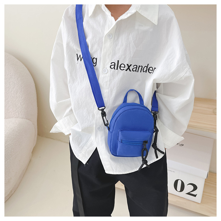 Kid'S Small Oxford Cloth Solid Color Basic Sports Square Zipper Crossbody Bag display picture 10