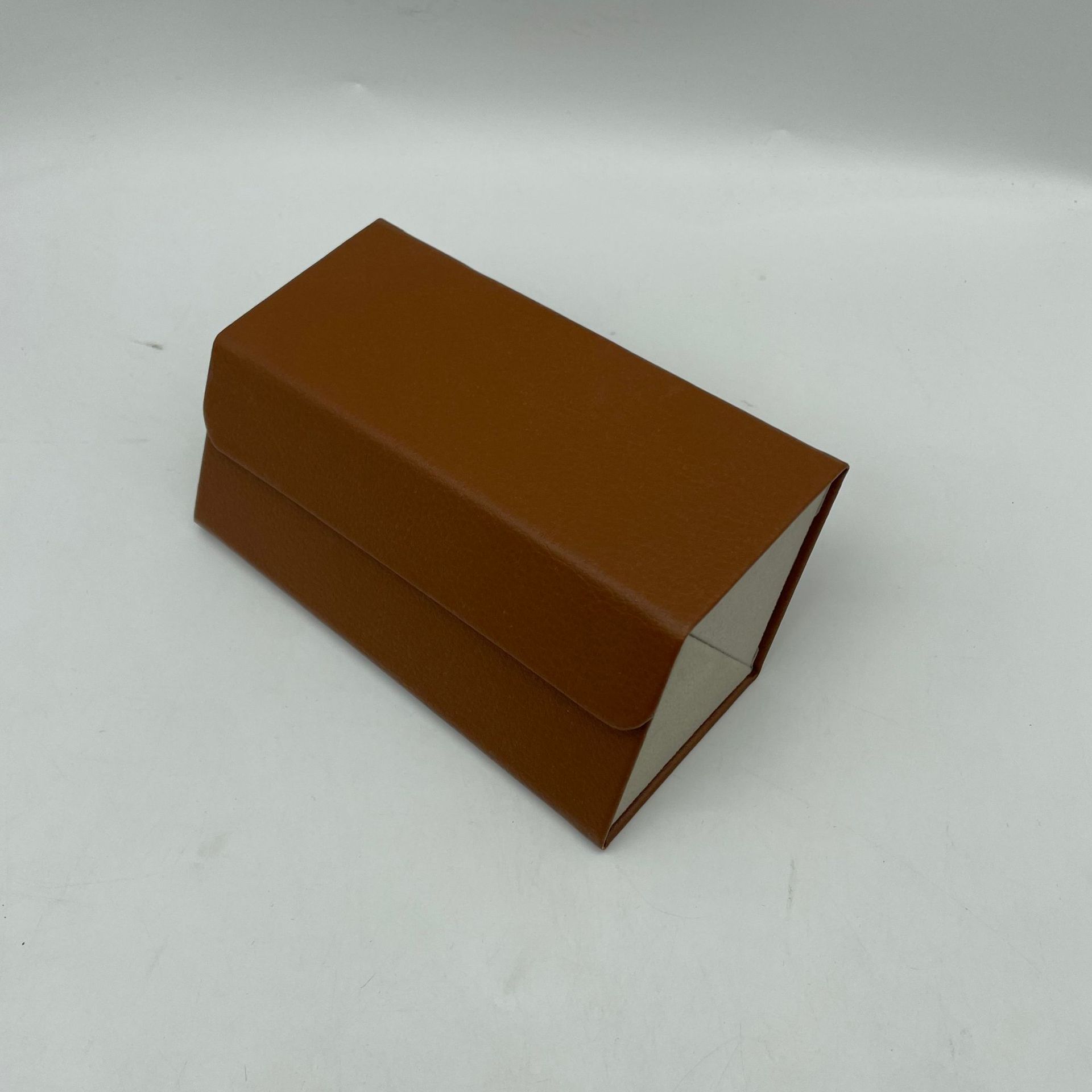 マルチグリッドメガネケース、トラベルマルチペイドサングラス収納ボックス、サングラス近視ケース、ポータブル耐圧マルチリンクメガネケース