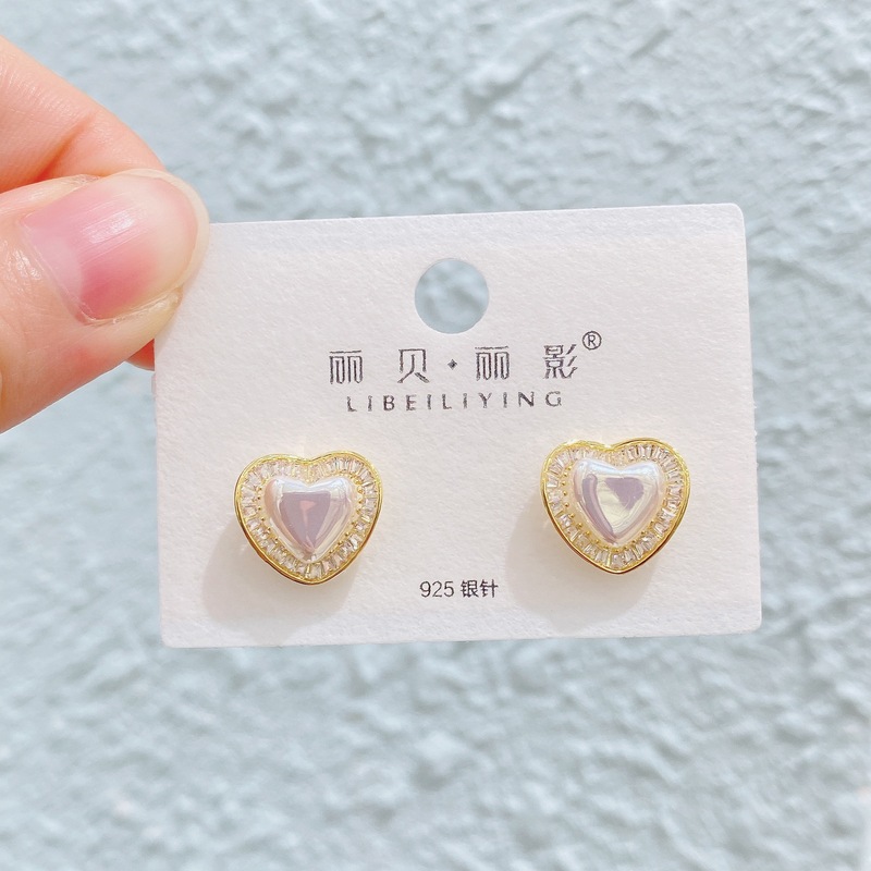 Liyin/Libeliying 新しいパール蝶のイヤリング女性のためのライト高級優しい気質シンプルなイヤリングシルバー針イヤリング|undefined