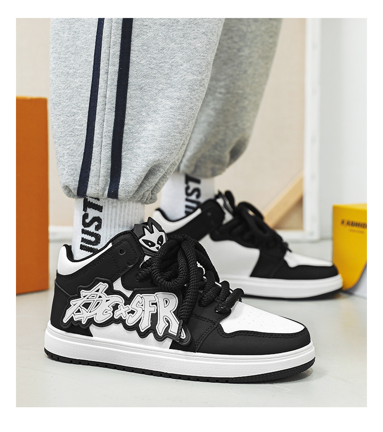 新益美 板鞋男新款小恶魔潮鞋运动时尚休闲高级板鞋