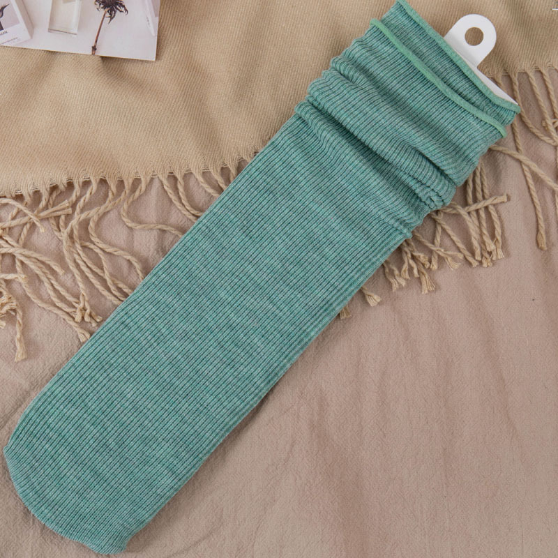 Calcetines de media pantorrilla de color sólido para mujer, estilo japonés, mezcla de algodón, forrados de lana, gruesos y cálidos, venta al por mayor, para primavera, otoño e invierno.