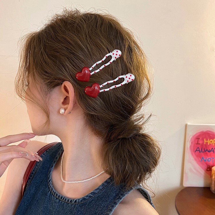 女性用の赤い水玉模様のラブヘアクリップ、多用途のホワイトダックビルクリップ、額の前髪サイドクリップ、高級前髪クリップ|undefined
