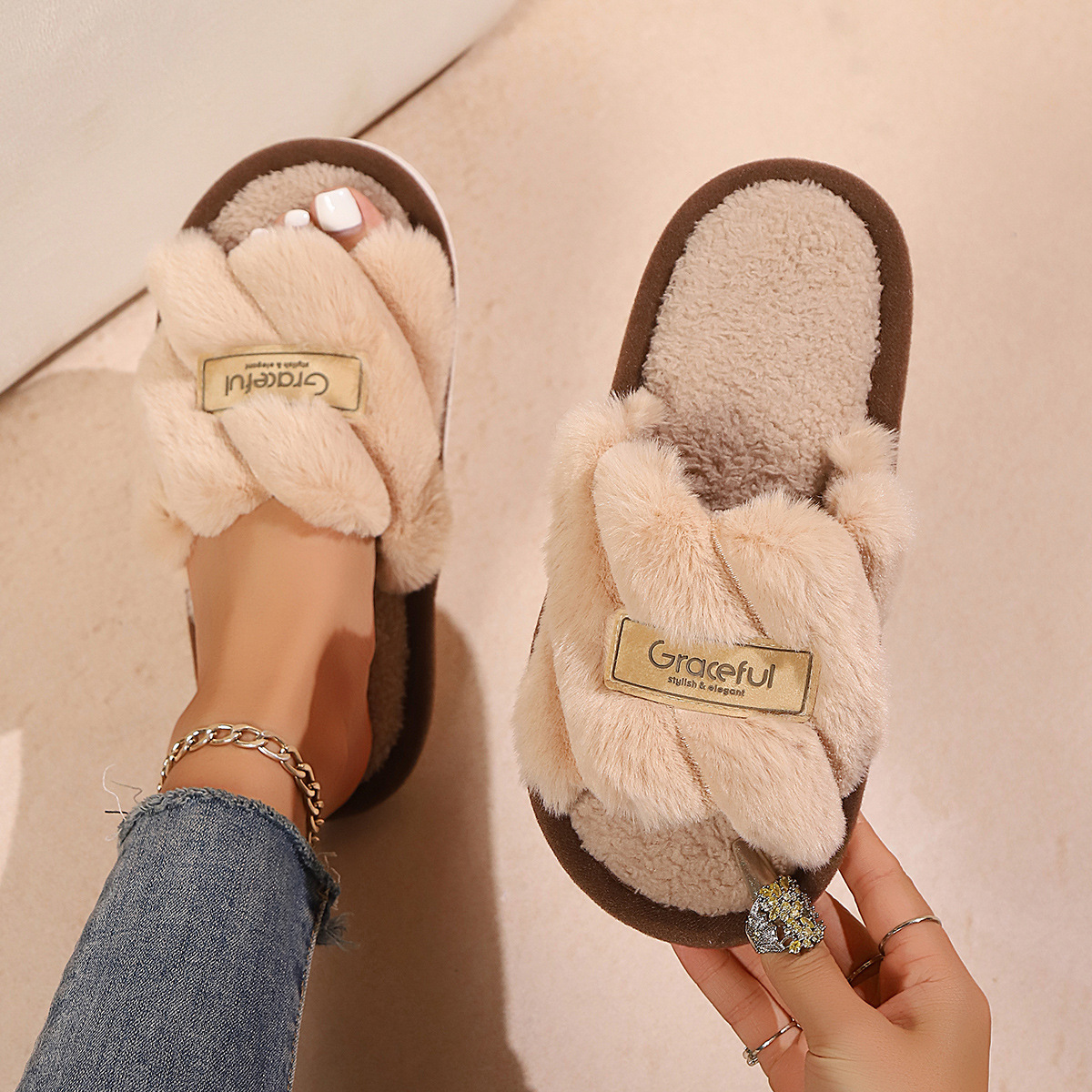 Zapatillas peludas transfronterizas mujeres otoño invierno exterior antideslizante interior grueso zapatillas de algodón peludas