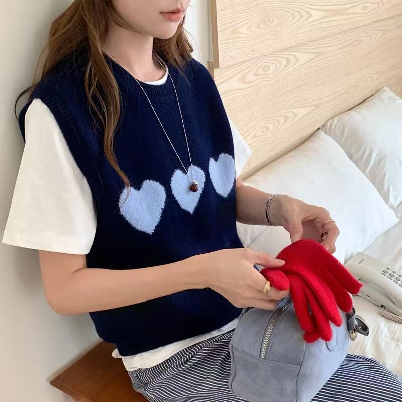2025 New Autumn and Winter 100 Wool Vest Women's Round Neck Heart Embroider Layered Cashmere Vest Trendy