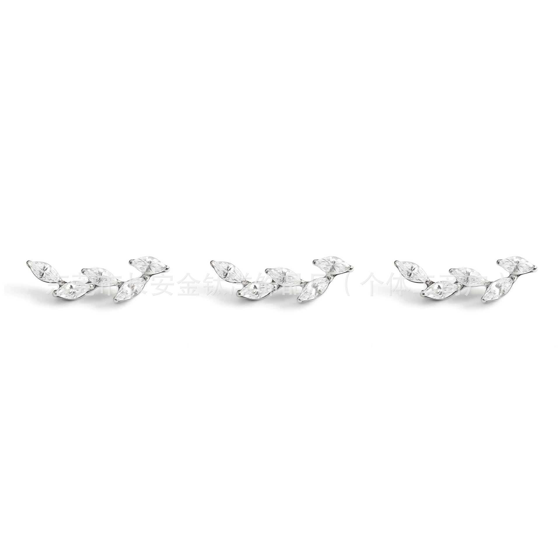 Pointed titanium steel lip stud product view