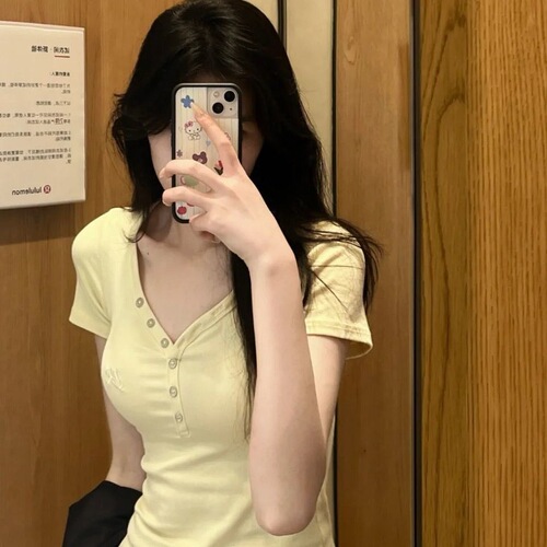 Pure Desire V-neck Short Sleeve T-shirt for Women - Summer 2025 New Arrival with Square Shoulder Design, Chic and Unique, Fitted and Slimming Short Top