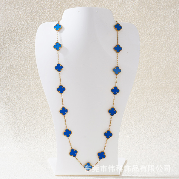 fashionable necklace