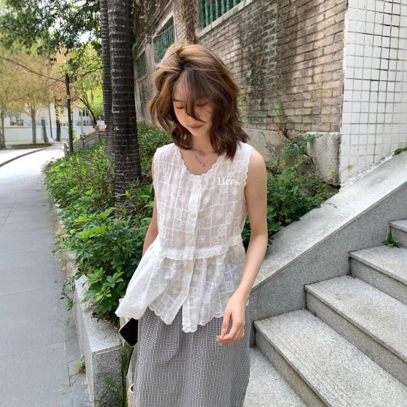 Hers Simple Sweet Retro Daily Jacquard Sleeveless V-Neck Top for Women, Fresh and Versatile Summer Vest