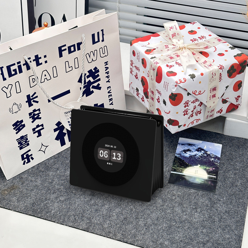サスペンスの歌詞の動的な背景の白い騒音のbluetoothの音響はディスプレイの歌詞を持って郵送します誕生日プレゼントを表示します。|undefined