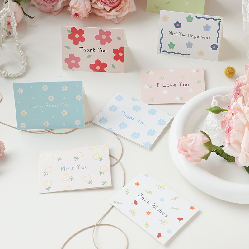 Universal Small Floral Simple Greeting Card Folded in Half Birthday Holiday Greetings Message with Gift Bouquet Card Wholesale Universal Small Floral Simple Greeting Card Folded in Half Birthday Holiday Greetings Message with Gift Bouquet Card Wholesale