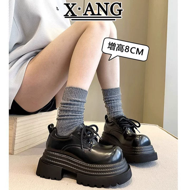 Большая голова jk маленькая кожаная обувь женская обувь дерби весной 2025 новый маленький человек кекс толстая подошва увеличила обувь Lefu