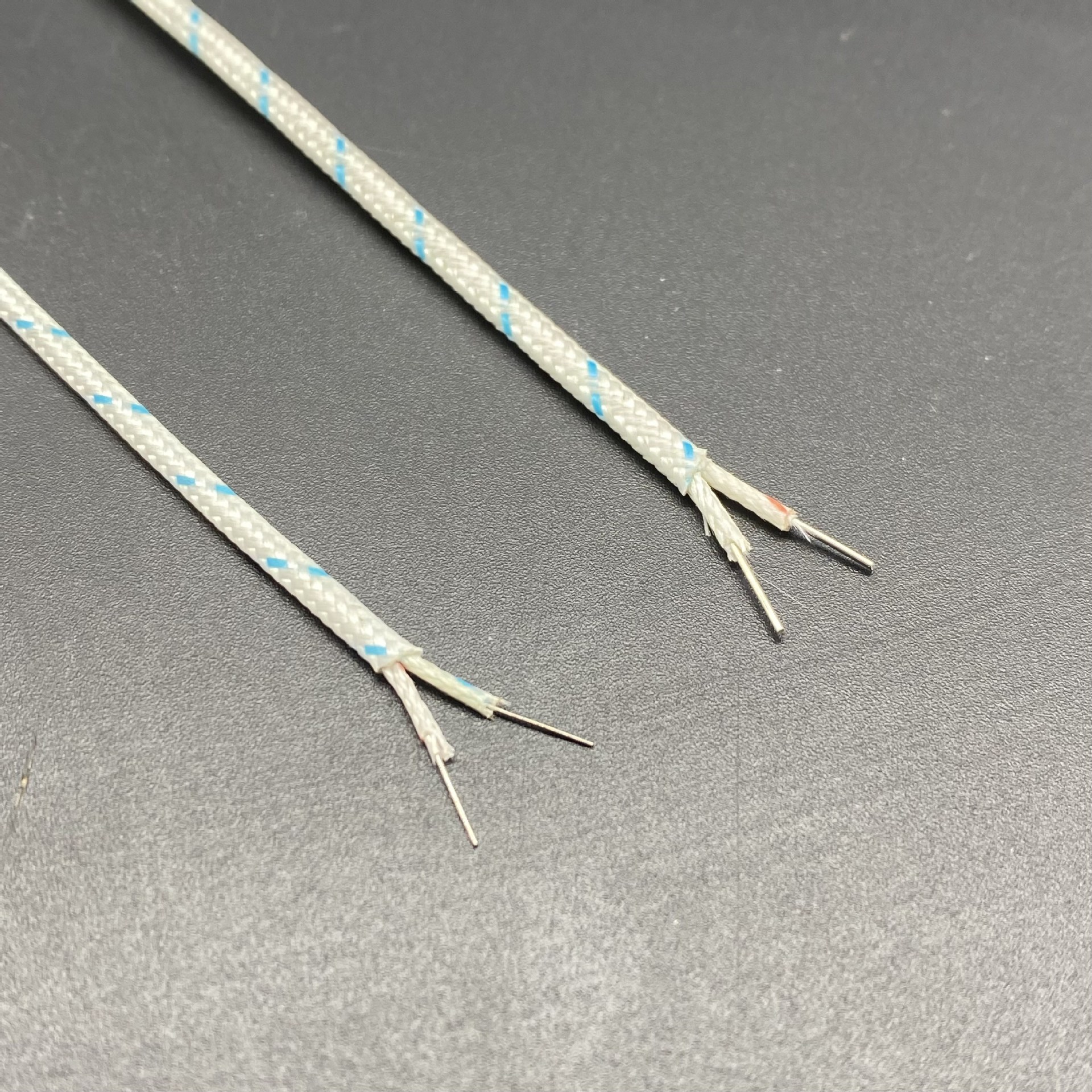 KBB2*0.3玻璃纤维热电偶线耐高温补偿导线多股2*7*0.2玻璃纤维线