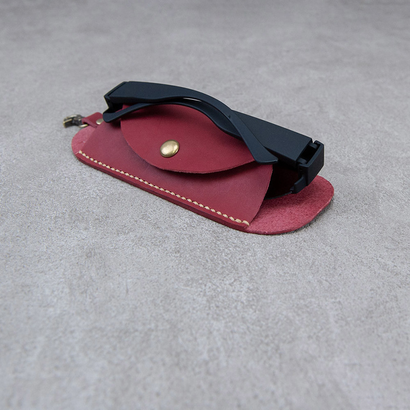 Leather Glasses Storage Rack, Portable Sunglasses Bag, Glasses Hanging Neck Holster, Sunglasses Glasses Case Pendant Leather Glasses Storage Rack, Portable Sunglasses Bag, Glasses Hanging Neck Holster, Sunglasses Glasses Case Pendant