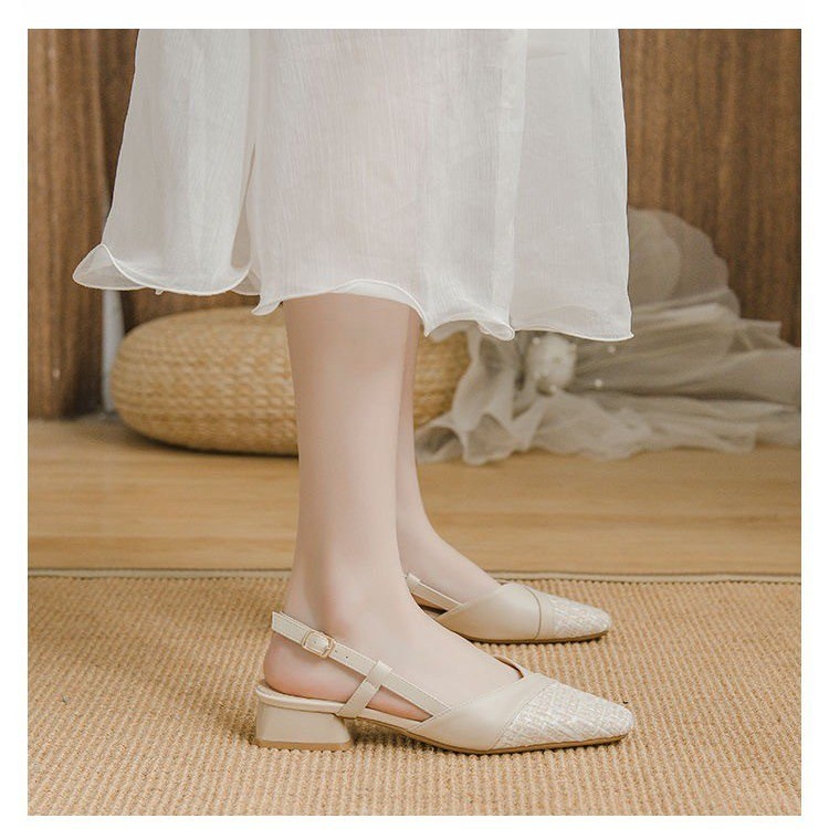 Xiaoxiang Feng Baotou sandalias para mujeres primavera y verano 2026 nuevo nicho zapatos de tacón medio hadas universal puntiaguda zapatos para mujeres