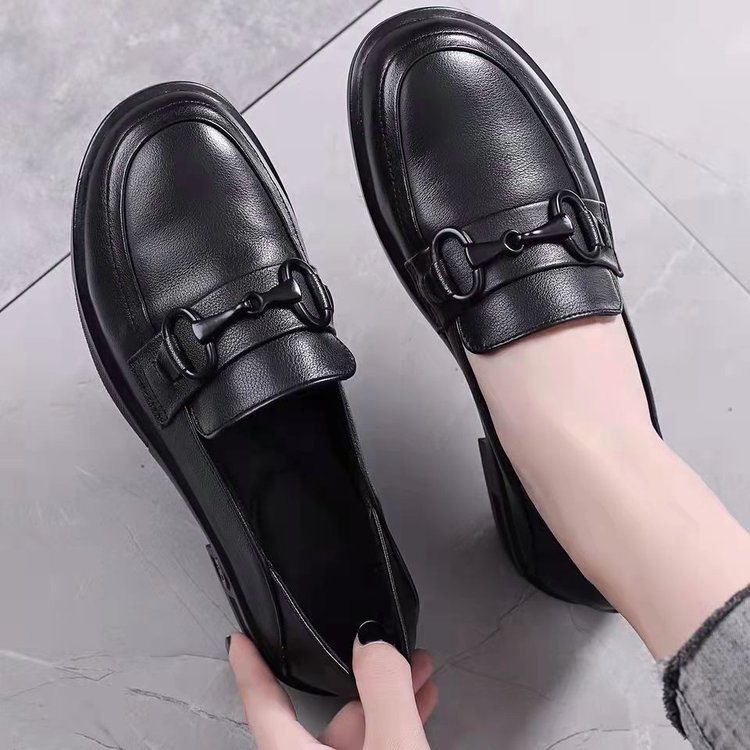 Zapatos de cuero suave de tacón bajo 2026 nueva primavera y verano estilo británico imprimación suave zapatos de cuero pequeños zapatos de lefour de suela plana para mujeres