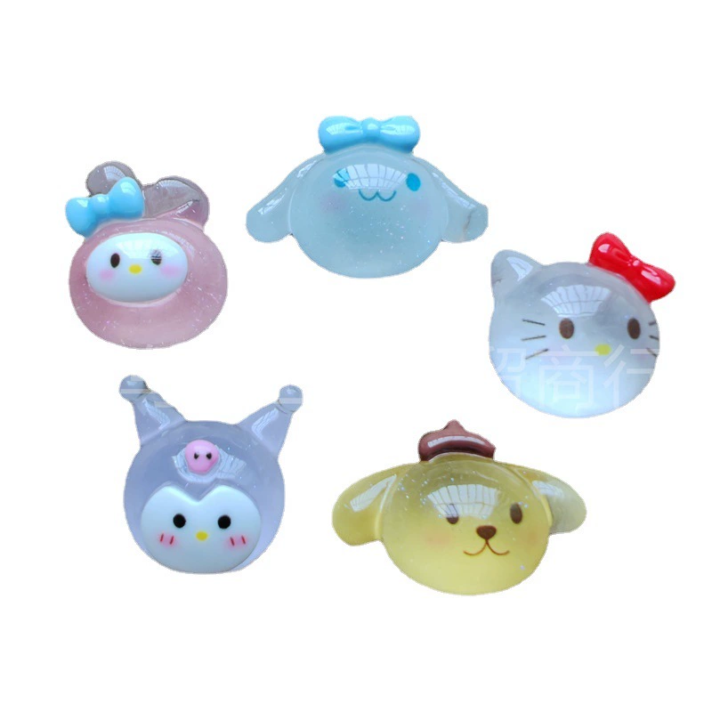 Cartoon accessories, cream phone case, three dimensional accessory, DIY