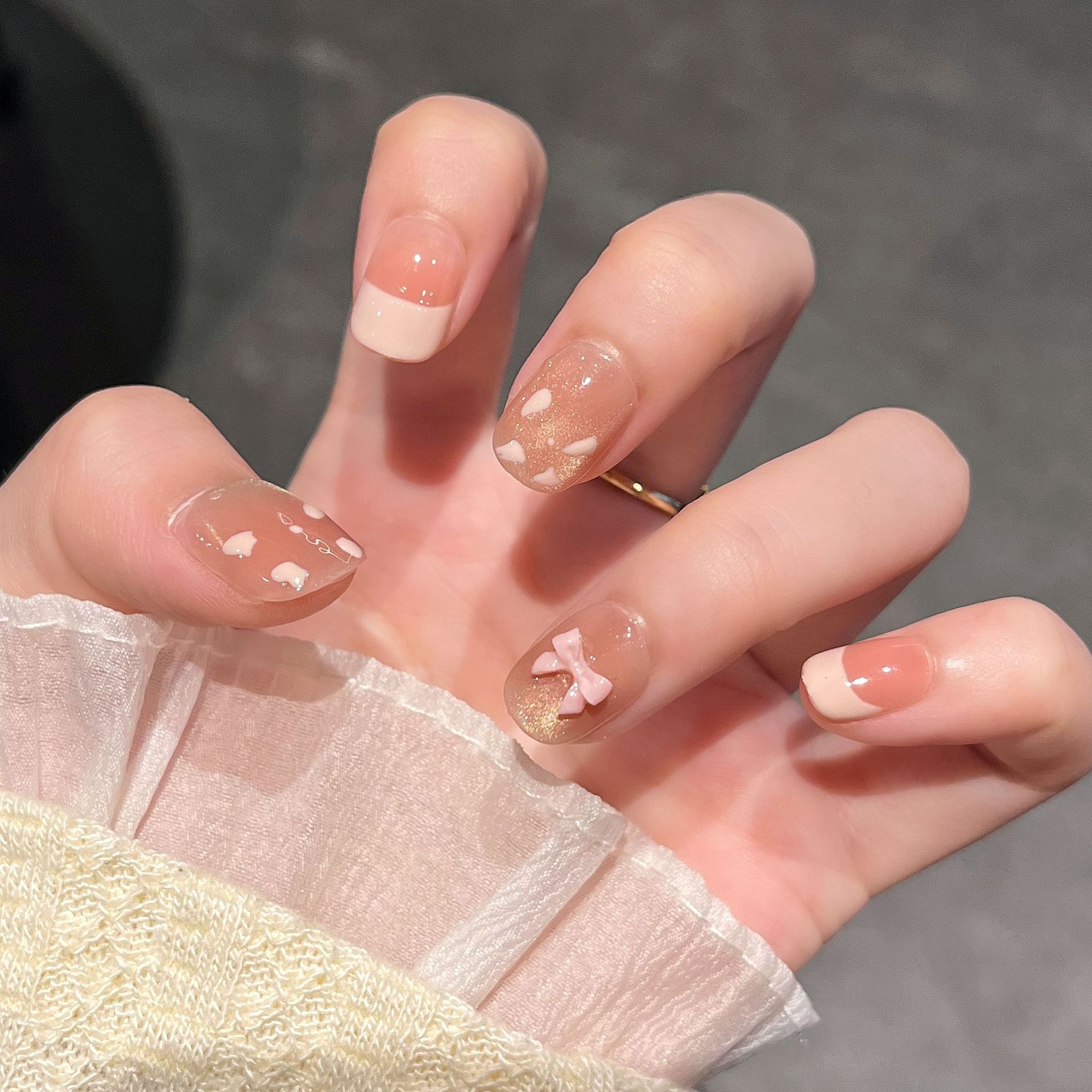 Uña hecha a mano corta pintada a mano pura manicure encantadora fresca de verano falso parche de uñas arco parche de uñas