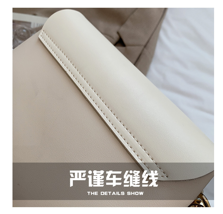 Korean Style Texture One-shoulder Messenger Pearl Chain Small Square Bag display picture 16