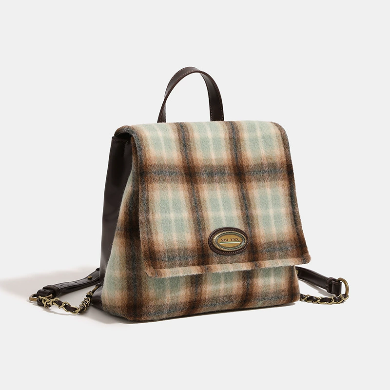 Retro backpack, one-shoulder bag, capacious handheld shoulder bag, 2023 collection