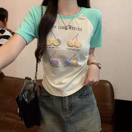 多巴胺穿搭短袖T恤女撞色夏季别致小众设计感甜辣妹短款上衣ins潮