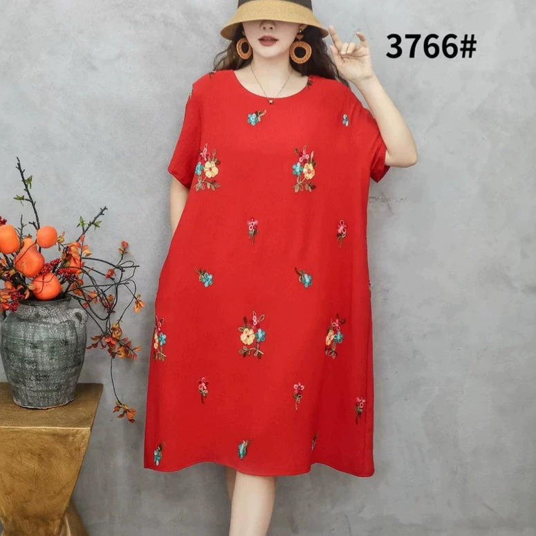 Summer New Style Artistic Plus-Size Embroidered Loose Ethnic Style Dress for Plus-Size Women, Short-Sleeve Round-Neck Ethnic Style Mid-Length Dress