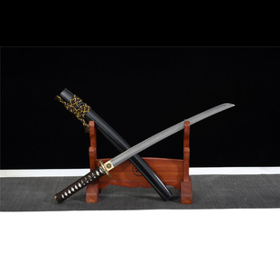 �ձ������п�katana����T10������ĥ���~�b��ʿ������� δ�_��