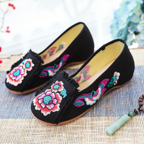Raw edge embroidered single shoes, Oxford soft-soled walking casual dance shoes, square dance shoes
