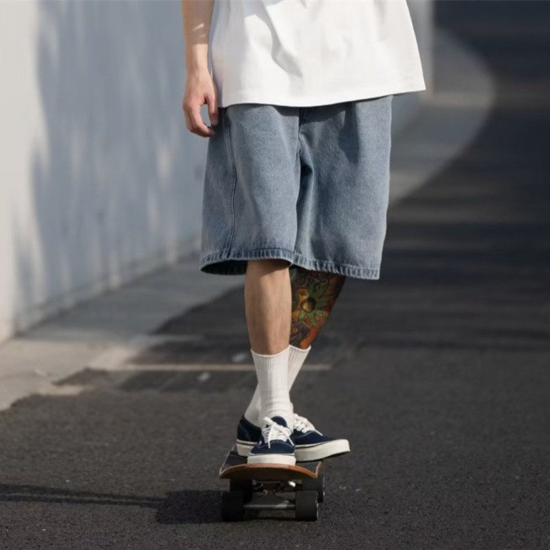 Denim Shorts Men's Loose Jeans Summer 2023 Youth Hong Kong Style Casual Straight Solid Color Half Pants