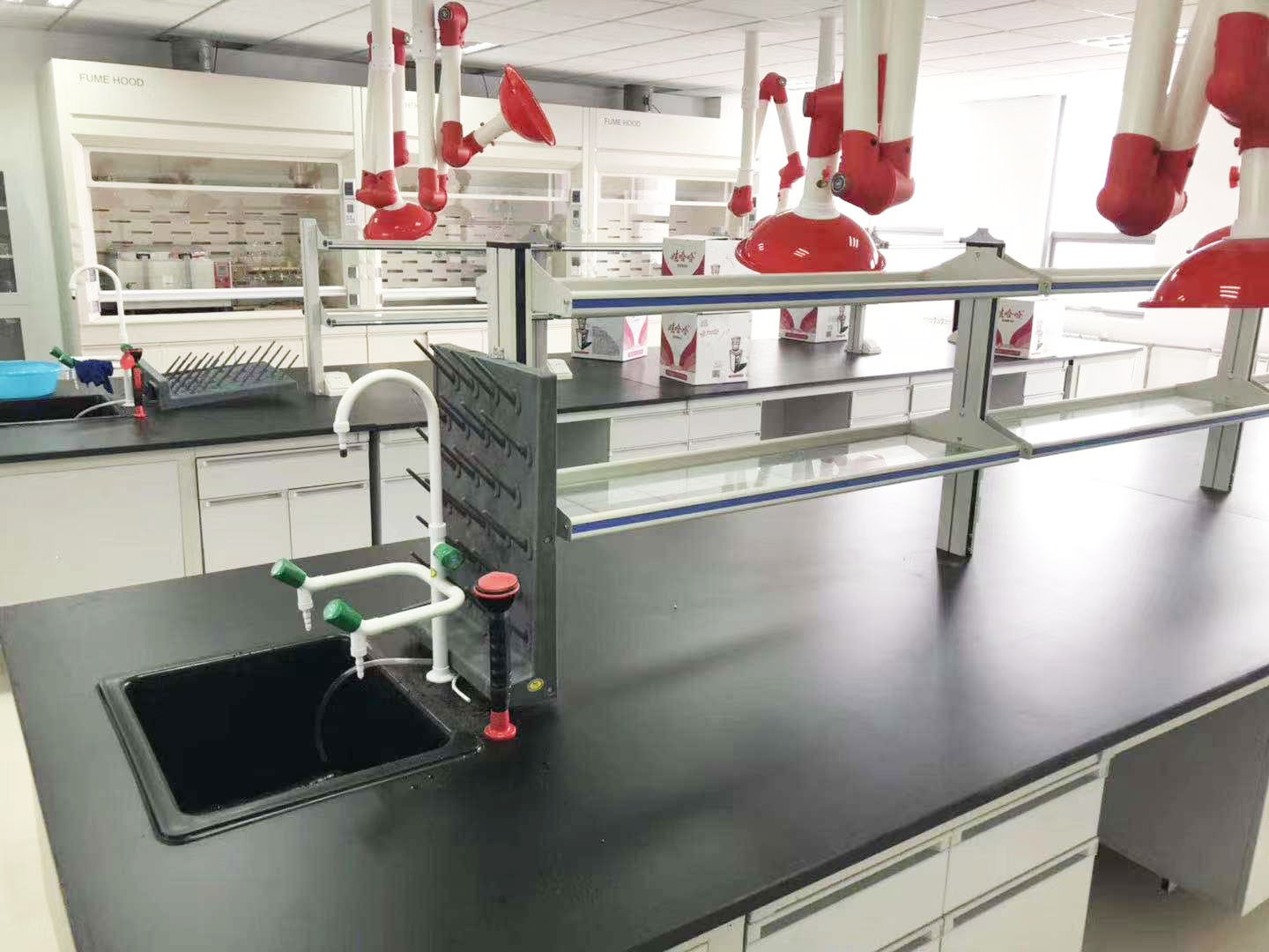 Ϋ���ൺ���ռ����ĳ��Ͳ�ȫ�ָ�ľʵ��̨ʵ���ұ�̨���ҹ�Ӧ