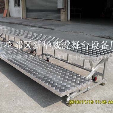 二层合唱台折叠合唱台学校合影台音教室合唱台