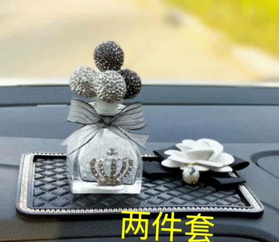 Large Feather Anti-Slip Mat Heart Car ornaments - 68-anti-slip-mat-drill-ball-bottle