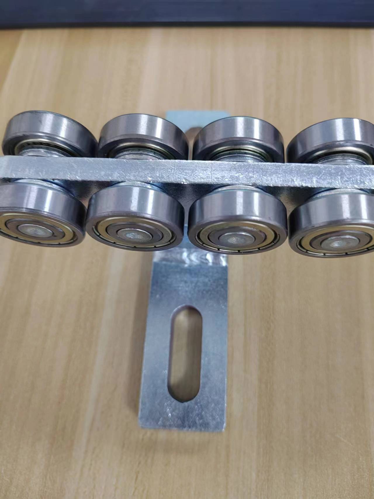 Conjunto de Polea Colgante Tipo T 6 Ruedas Carga Pesada para Puertas Correderas