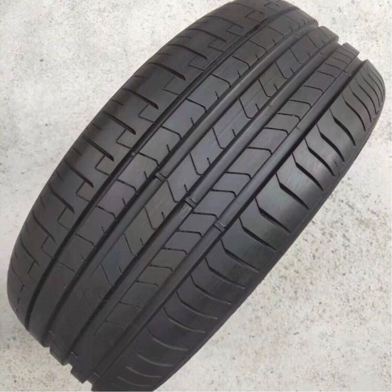 Подержанные шины Pirelli P Zero PZ4 245/45R19 AO NCS Silent Cotton оригинал Audi A6
