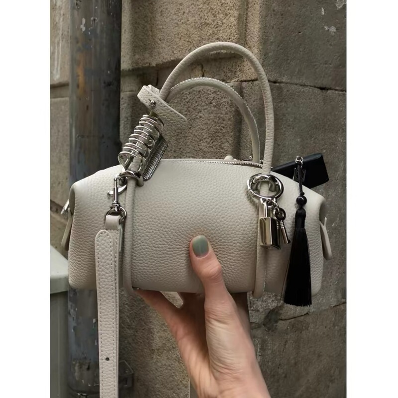 Korean Niche Designer Shoulder Handbag for Women 2026 New Summer Fashion Commuter Crossbody Small Bag