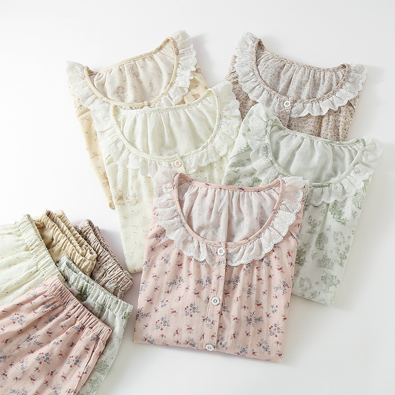 Pajamas Women's Summer Pure Cotton Double-Layer Cotton Yarn Lace Sweet Crewneck Home Clothes Short-Sleeved Shorts Home Clothes suit Pajamas Women's Summer Pure Cotton Double-Layer Cotton Yarn Lace Sweet Crewneck Home Clothes Short-Sleeved Shorts Home Clothes suit