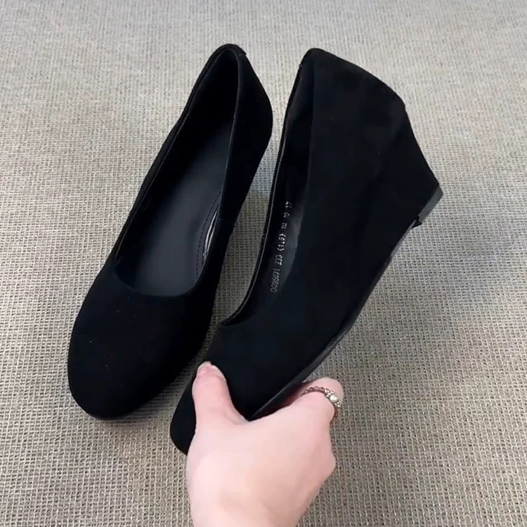 Sheepskin Version ~ Minimalist Style Versatile Suede Round-Toe Shallow Wedge Heels Women's 2026 Spring Commuter Shoes High Heels