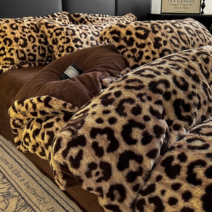 冬季加厚兔毛绒豹纹款四件套加厚保暖牛奶绒床单被套珊瑚绒床笠款