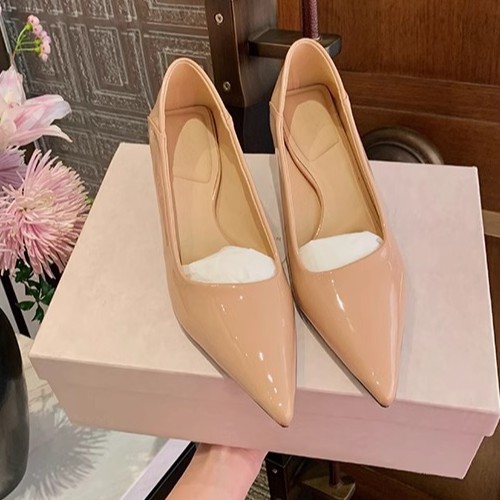 Zapatos de tacón alto con estampado de leopardo estilo francés, sandalias cerradas, zapatos de hadas, nuevos modelos para primavera y verano, elegantes zapatos de punta.