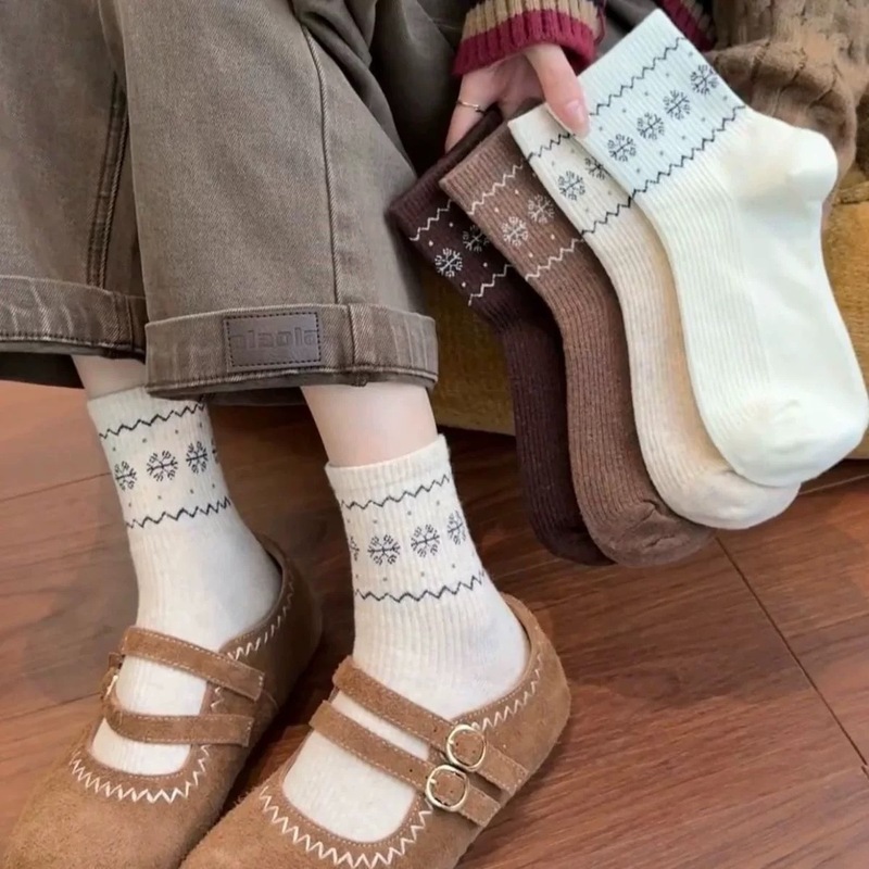 Fair Isle Socks Autumn Jacquard College Style Comfortable Versatile Sweat-Absorbent Ethnic Style Short Socks Non-Repeating Women's Socks Fair Isle Socks Autumn Jacquard College Style Comfortable Versatile Sweat-Absorbent Ethnic Style Short Socks Non-Repeating Women's Socks