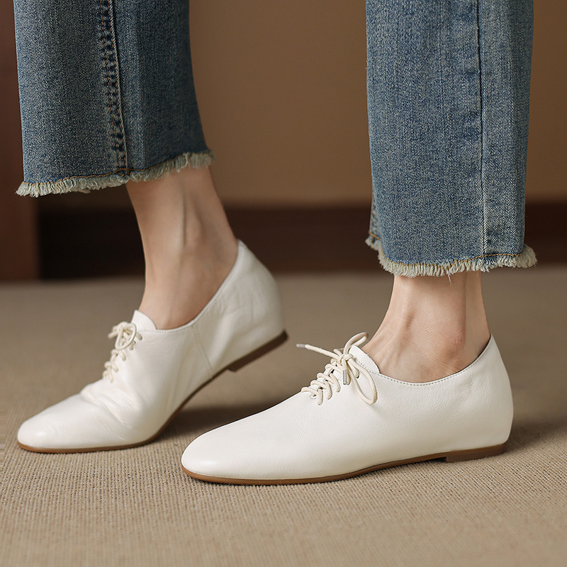 Very Soft, Non-Abrasive, Height-Increasing Cowhide Lace-Up Small Leather Shoes 2025 Medium-Heeled Genuine Leather Shoes for Women, Large and Small Sizes Can Be Returned