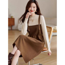 法式假两件连衣裙女秋冬装2025新款宽松复古长袖针织打底衫背带裙