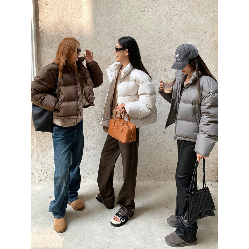 European and American style 90 white duck down jacket women's winter 2023 new small stand collar short bread coat European and American style 90 white duck down jacket women's winter 2023 new small stand collar short bread coat