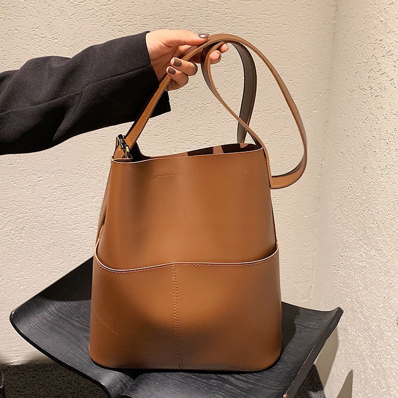 Elegant Women's Shoulder Bag High Capacity Versatile Bucket Bag_voghion.com