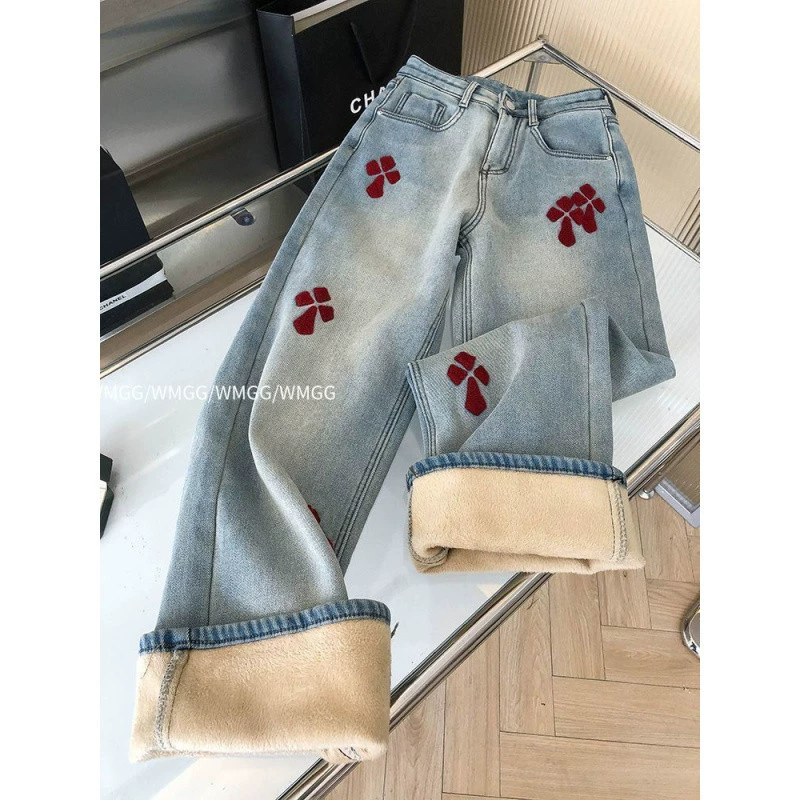2024 Европейский вокзал осень-зима новые европейские товары с вышивкой красный крест джинсы с высокой талией и флисом прямые штаны для швабры
