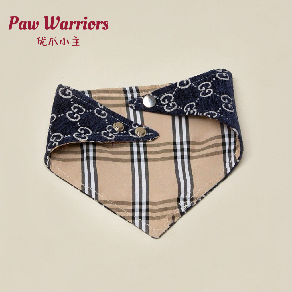 Bufanda de saliva para mascotas Bufanda de doble capa gruesa Bufanda triangular de microblogging cachorro Teddy Corgi Bichon algodón de doble cara otoño e invierno