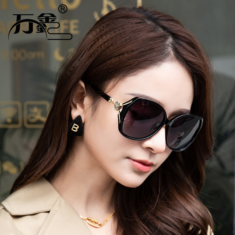 2026 New Four-Leaf Clover Polarized Sunglasses for Women, High-End Large Frame, Elegant Retro Sunglasses, Street Style Glasses Trend 2026 New Four-Leaf Clover Polarized Sunglasses for Women, High-End Large Frame, Elegant Retro Sunglasses, Street Style Glasses Trend